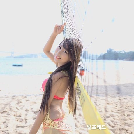 Zoeso model high quality photos