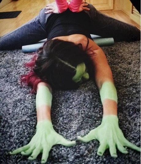 Zoe Saldana naked star pic