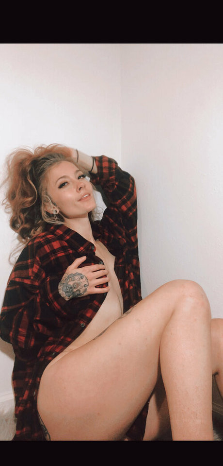 zoelovve free beautiful star pic