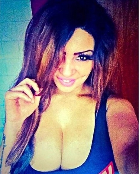 Zoe Leanne Cooper model nude picture