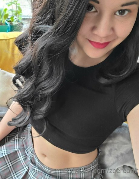 zoelevain adult actress picture