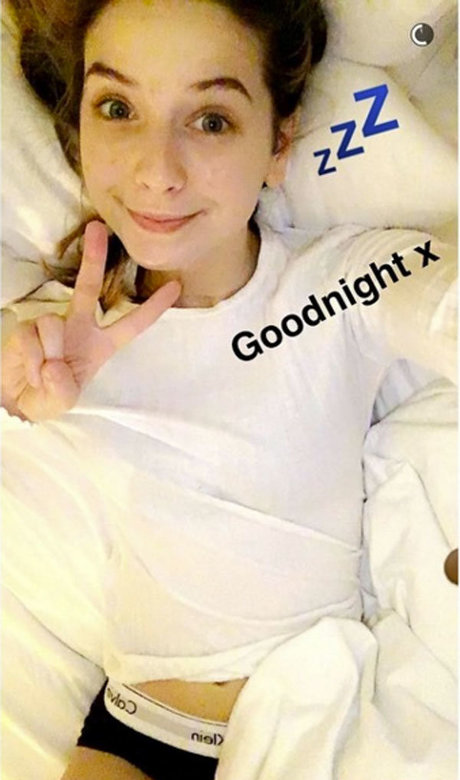 Zoe Sugg star perfect gallery