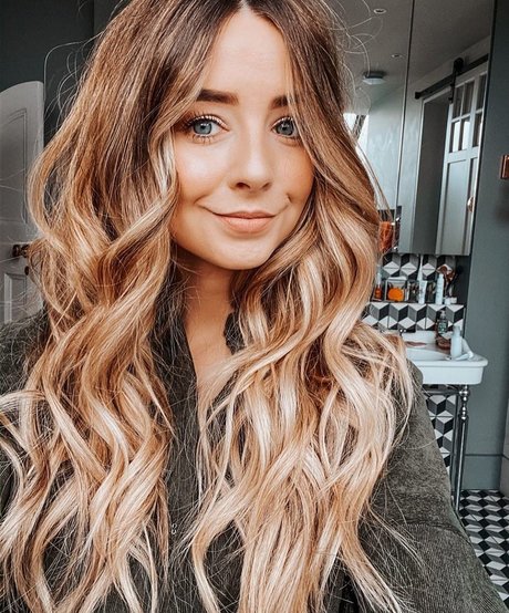 Zoe Sugg nice actress photo