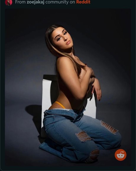 Zoe Jakaj model hot archive