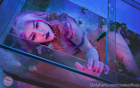 Zoe Volf porn star pic