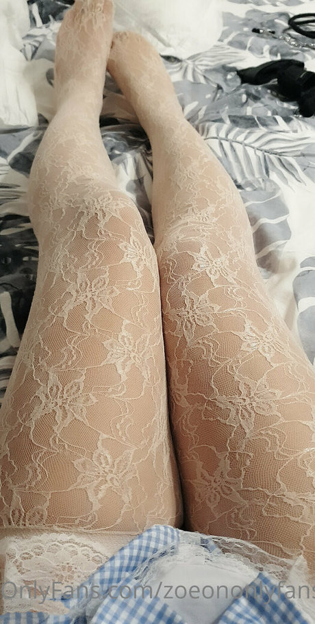 zoeononlyfans pornstar pretty archive