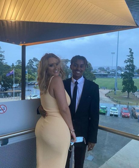 Zoe H nice pornstar galleries