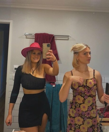 Zoe H porn actress photos