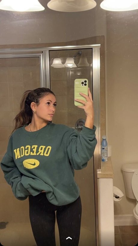 Zoe Fergurson xxx actress photo