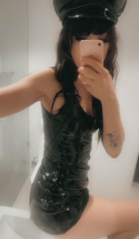 zoee12 xxx model images