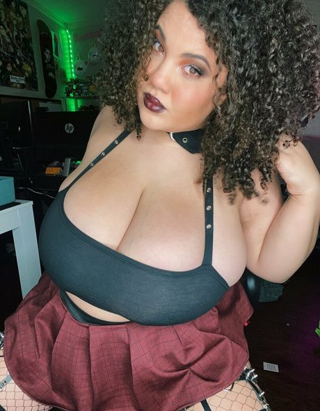 Kweenbailey23 pornographic actress galleries