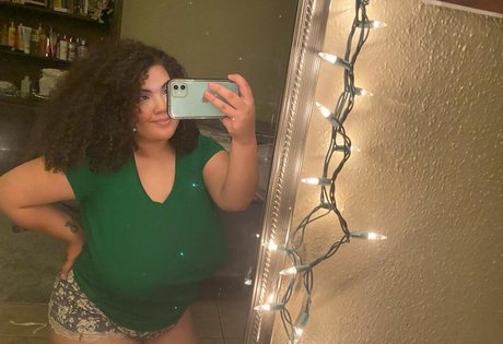 flat chested onlyfans free pics