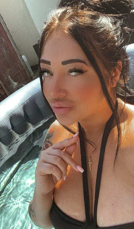 harperlee model hot photos