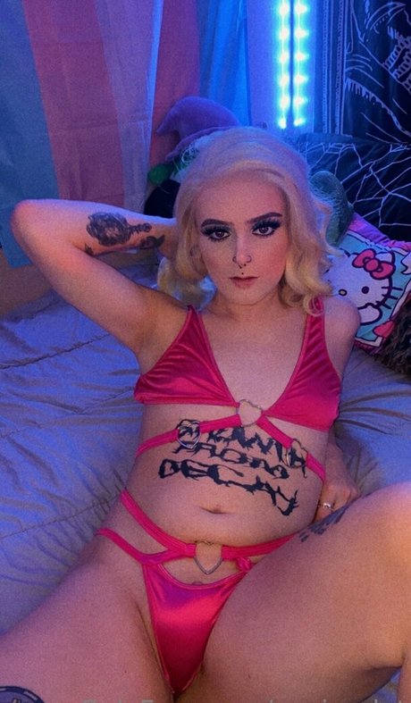 veeisaslut nudes actress images