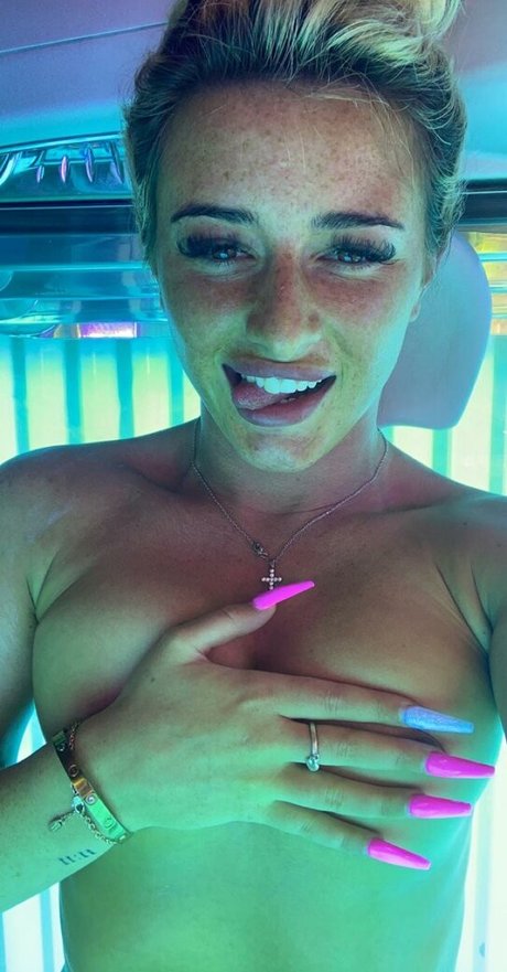 Chloe Allen star gallery