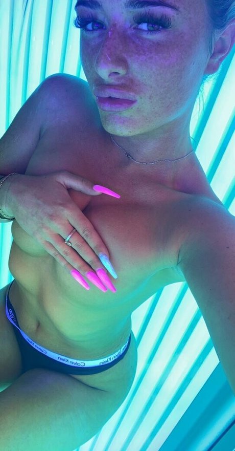 Chloe Allen perfect star photo