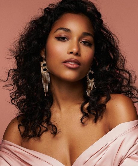 Clemence Botino hot model pictures