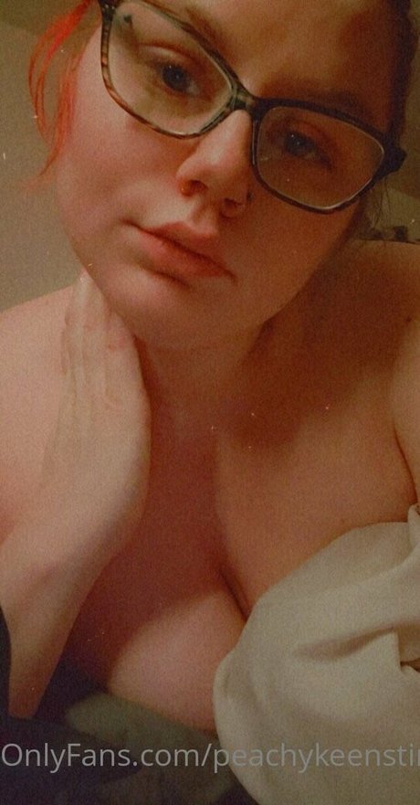 peachykeenstine22 sex actress images