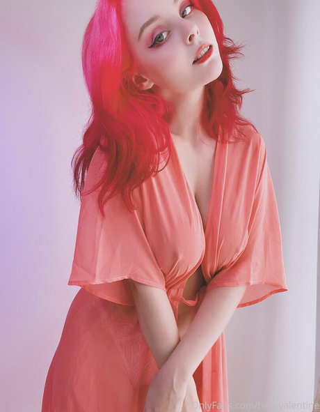 Helly Valentine nice pornstar gallery