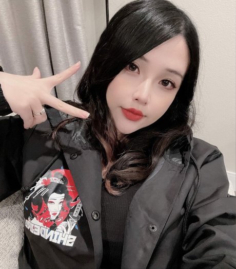 strawberry milk onlyfans erotic pic