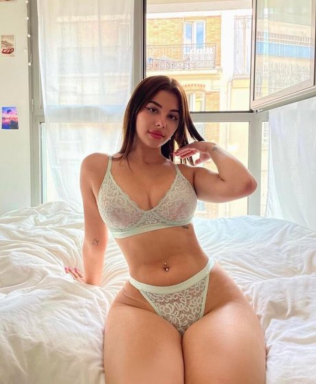 LouMrcsl exclusive star photos