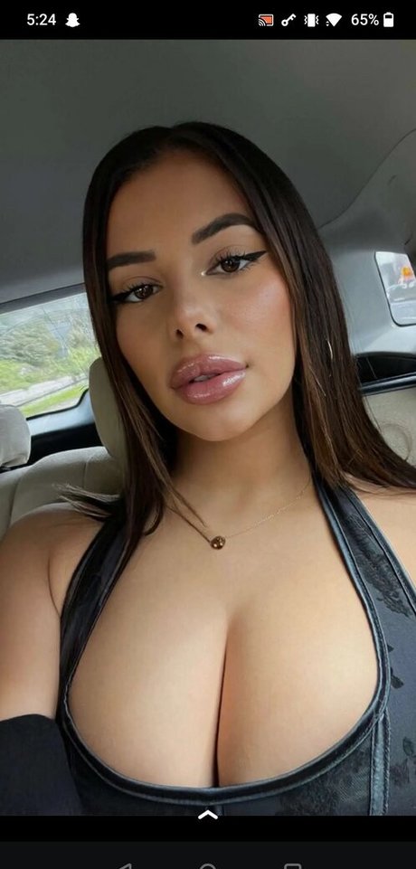 LouMrcsl hd actress image