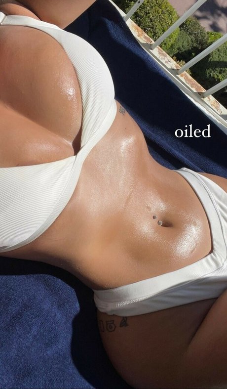 LouMrcsl adult actress photo