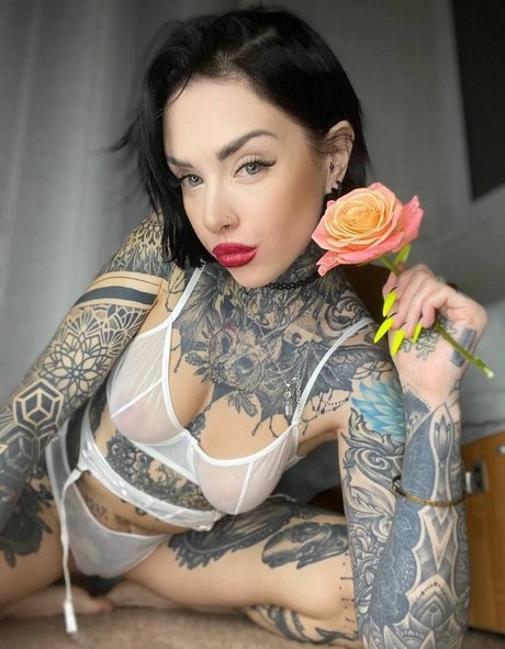 Diana Madness sexy actress archive