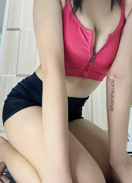 softpeaches00 high quality model pics