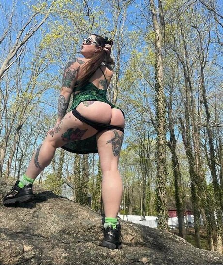 blackheartburlesque actress photos