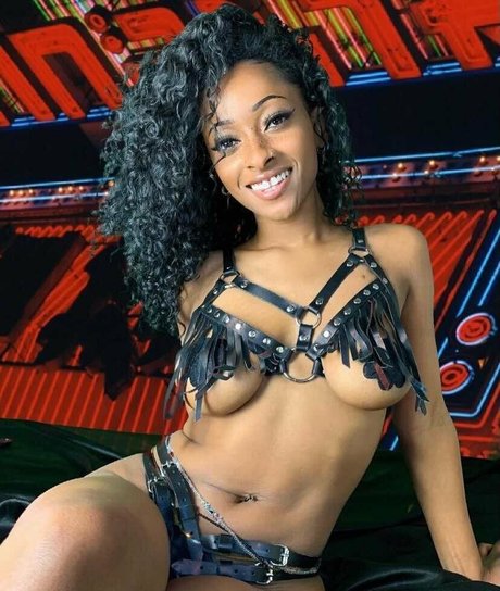 blackheartburlesque star sex photo