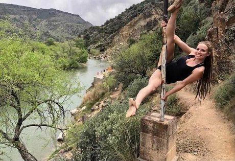 blackheartburlesque model nice galleries