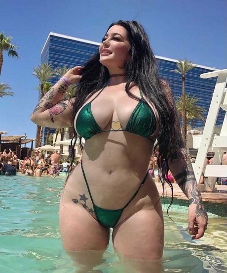 body onlyfans erotic img