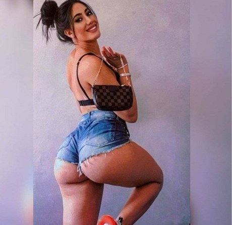 Karithecherry adult model img