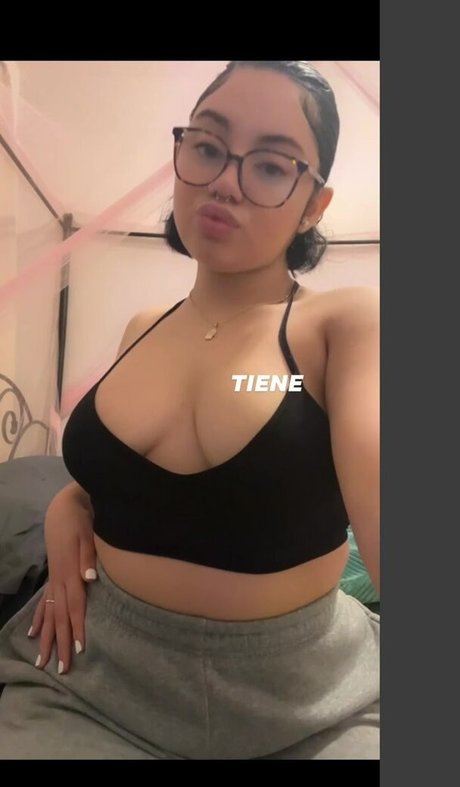 Sesy Dadoll hot pornstar photo