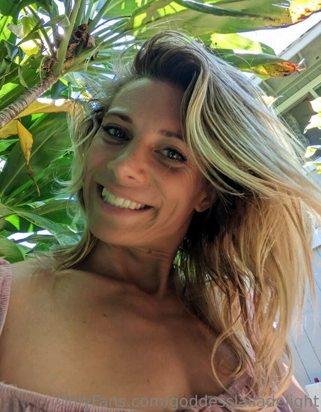 squirt teen onlyfans nude photo