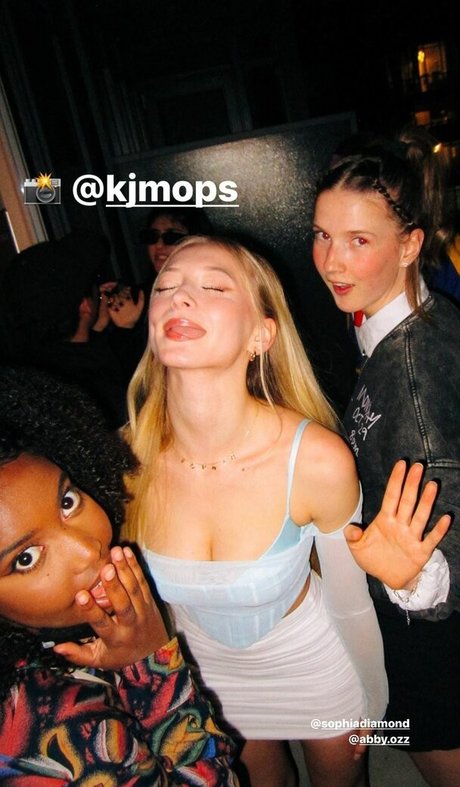 one onlyfans pretty photo