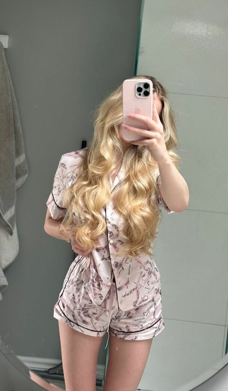 shemale cum in mouth onlyfans nice picture