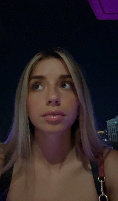 hottest teacher onlyfans hd photos