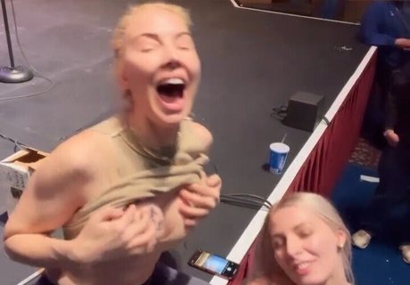 Whitney Cummings pornstar high quality archive