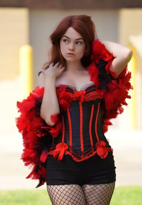 Mina Kess hd actress pictures