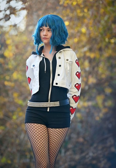 Mina Kess star adult pictures