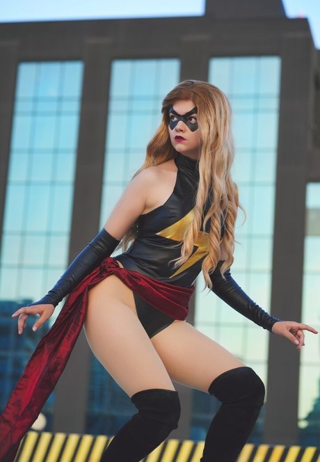 Mina Kess hd model image