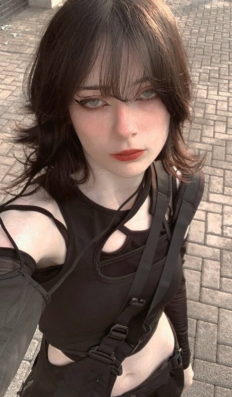 Pitayaq xxx actress pic