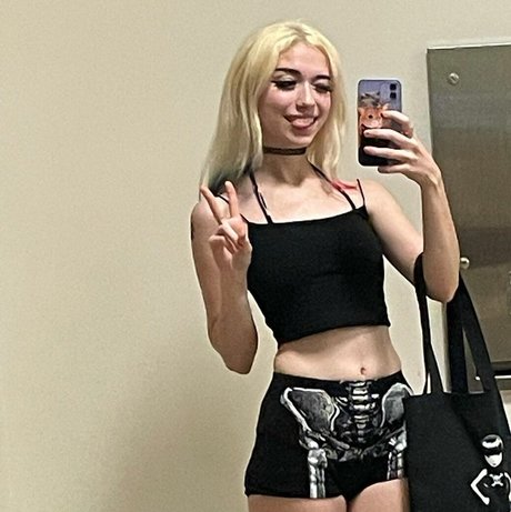 grandma onlyfans beautiful img