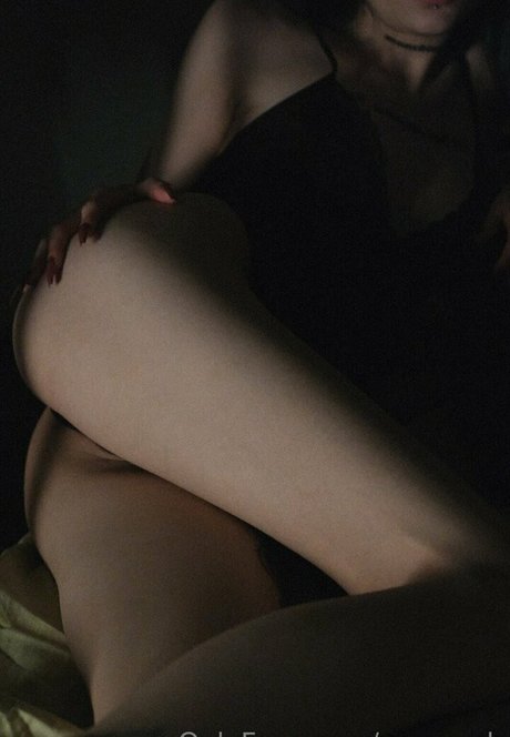 u munch erotic actress pictures