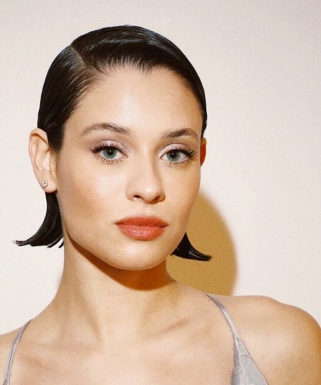 Daniela Melchior model top image