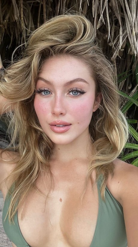 petite girls onlyfans exclusive pictures