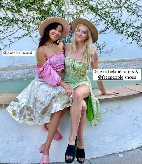 asian pantyhose onlyfans top picture