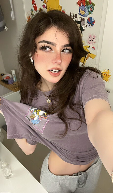 Aruuu pornographic actress galleries